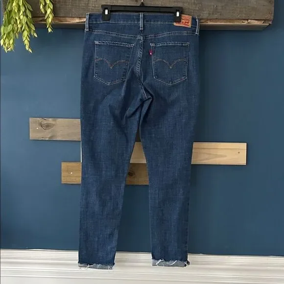 Levi's Classic 311 with Iconic Label EUC.   31 - Picture 2 of 8